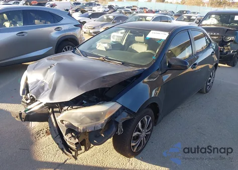 2015 Toyota Corolla Le z USA, uszkodzony, nr VIN 5YFBURHE7FP352153